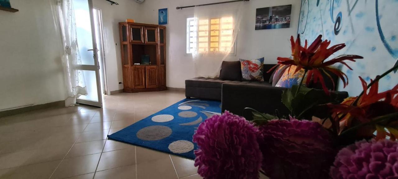 Keur Manga Apartment โซโมน ภายนอก รูปภาพ