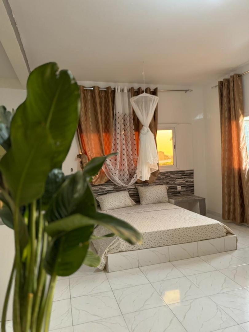 Keur Manga Apartment โซโมน ภายนอก รูปภาพ